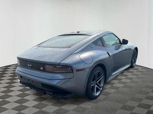 Gun Met 2026 Nissan Z Sport