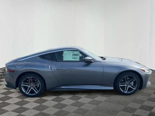 Gun Met 2026 Nissan Z Sport