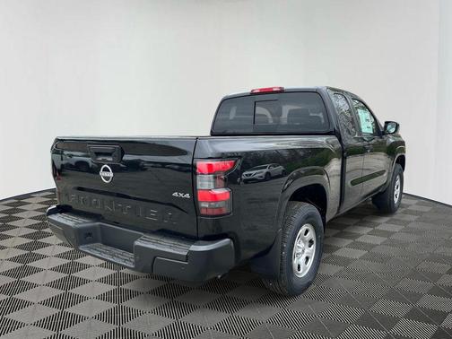 Super Black 2026 Nissan Frontier S