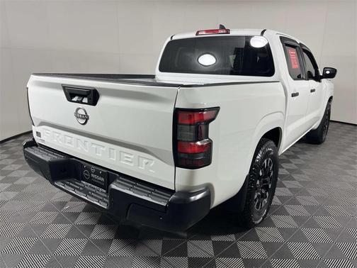 2024 Nissan Frontier S