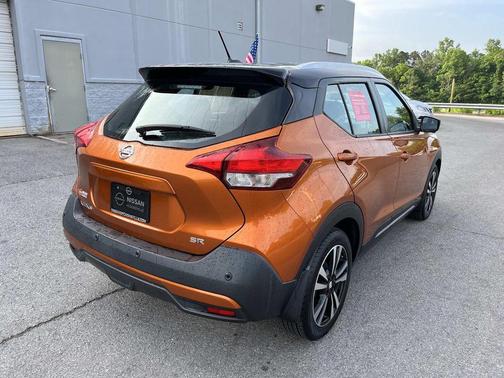 Monarch Orange/Super Black 2020 Nissan Kicks SR