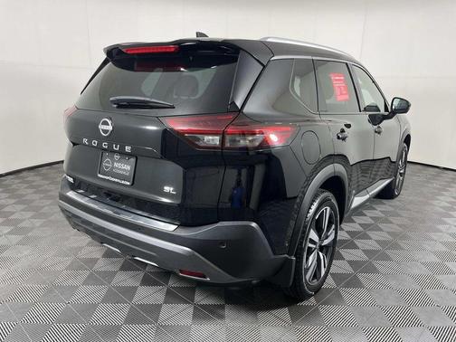 Super Black 2023 Nissan Rogue SL
