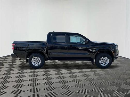 2025 Nissan Frontier S