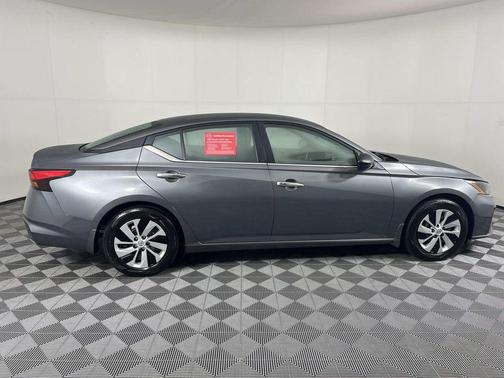 2024 Nissan Altima S FWD
