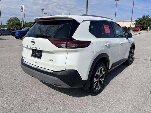 Pearl White 2021 Nissan Rogue SV