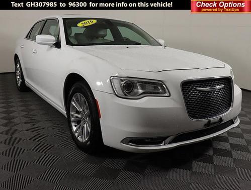 2016 Chrysler 300 S