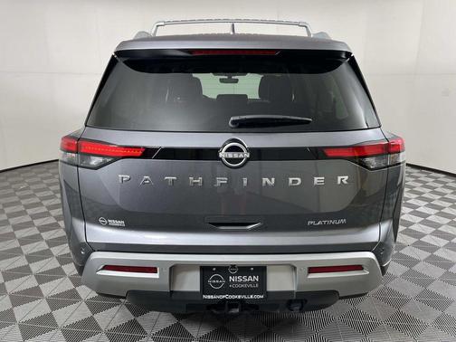 2024 Nissan Pathfinder Platinum FWD