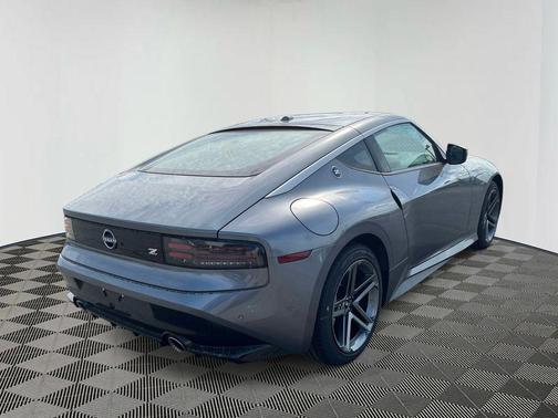 Gun Met 2026 Nissan Z Sport