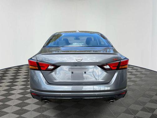 2025 Nissan Altima SR FWD