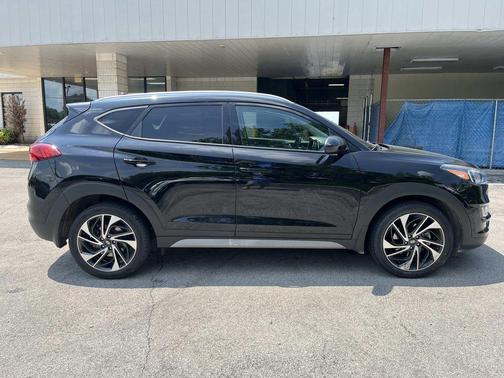 Black Noir Pearl 2021 Hyundai TUCSON Sport