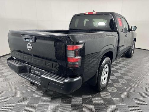 2024 Nissan Frontier S