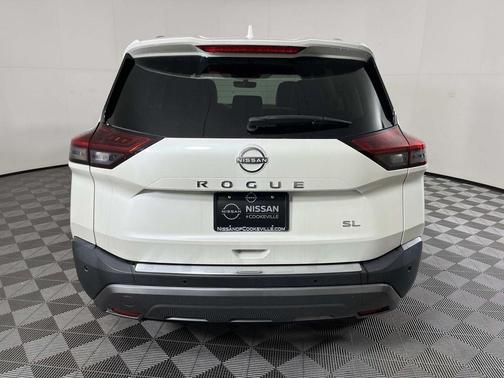 2022 Nissan Rogue SL