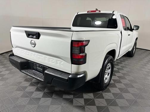2024 Nissan Frontier S