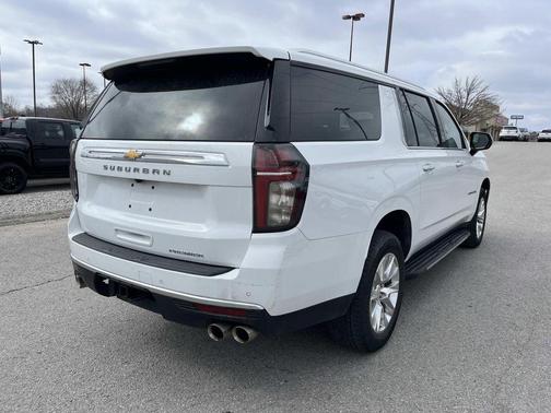 2023 Chevrolet Suburban Premier