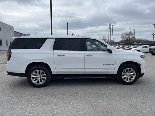 2023 Chevrolet Suburban Premier