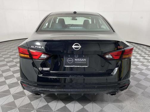 Super Black 2025 Nissan Altima SR FWD