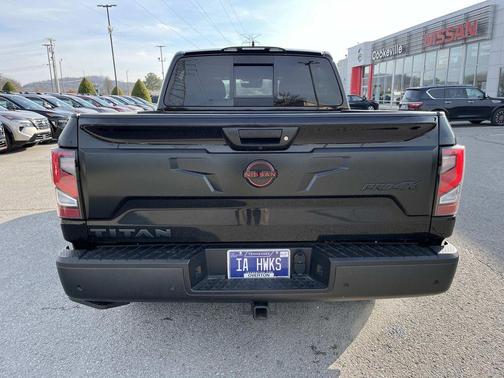 2024 Nissan Titan PRO-4X