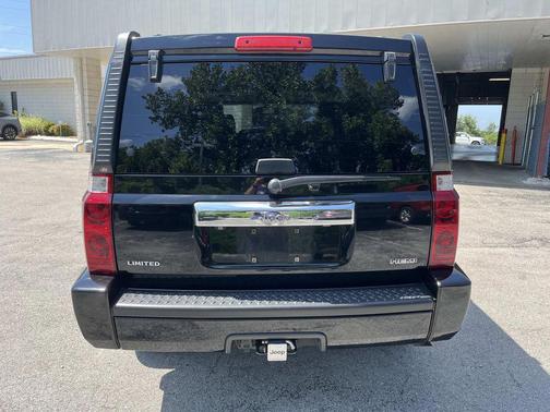 Black Clearcoat 2007 Jeep Commander Limited