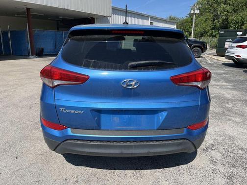 Caribbean Blue 2017 Hyundai TUCSON SE