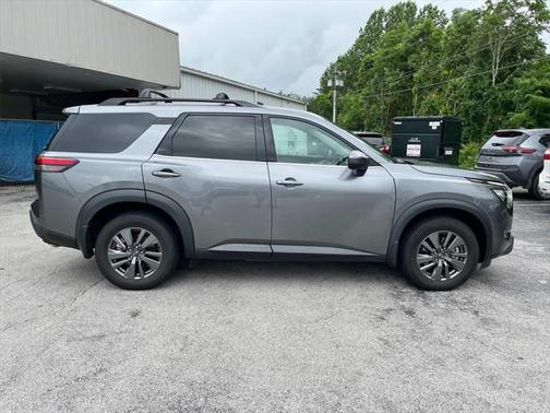 2022 Nissan Pathfinder SV 4WD