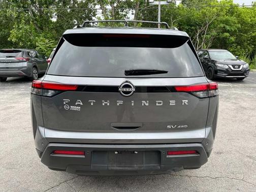 2022 Nissan Pathfinder SV 4WD