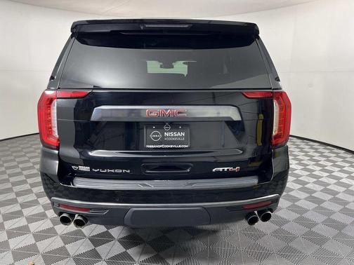 2023 GMC Yukon 4WD AT4