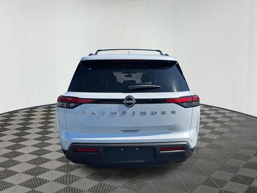 2025 Nissan Pathfinder SV 4WD