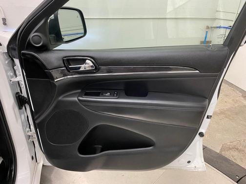 2020 Jeep Grand Cherokee Overland for sale in Gowanda, NY - image 33