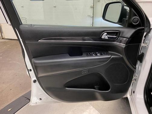 2020 Jeep Grand Cherokee Overland for sale in Gowanda, NY - image 20