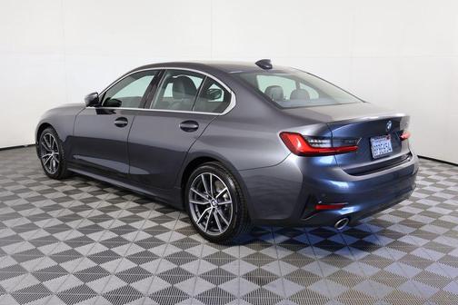2019 BMW 330 330i