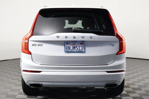 2020 Volvo XC90 T6 Momentum