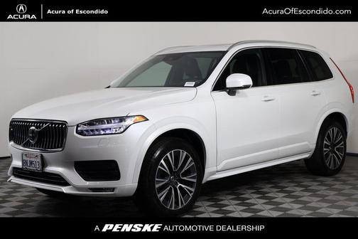 2020 Volvo XC90 T6 Momentum