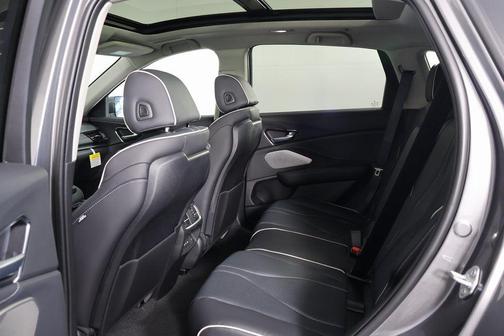 2026 Acura RDX Advance Package