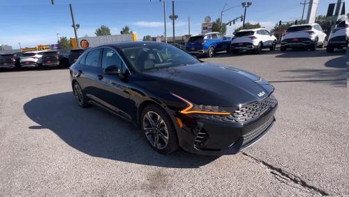 2022 Kia K5 LXS