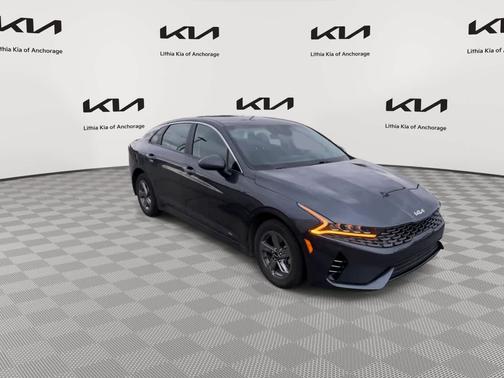 2022 Kia K5 LXS