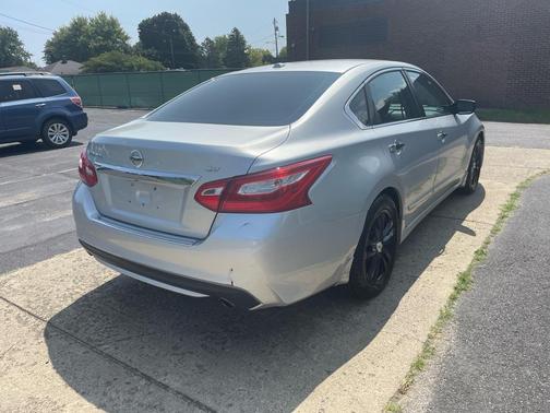 2017 Nissan Altima 2.5 SV