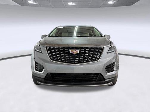 Argent Silver Metallic 2026 Cadillac XT5 Premium Luxury
