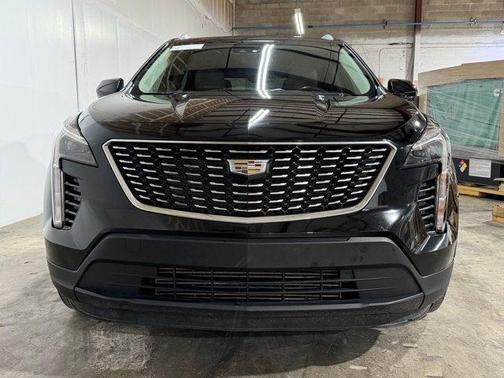 Stellar Black Metallic 2023 Cadillac XT4 Luxury