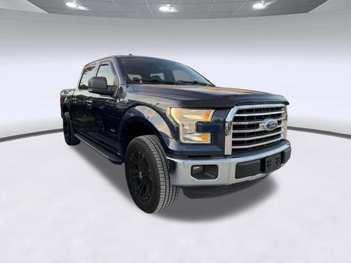 Blue 2015 Ford F-150 XLT