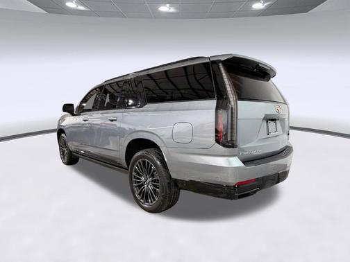 Argent Silver Metallic 2026 Cadillac Escalade ESV Sport Platinum