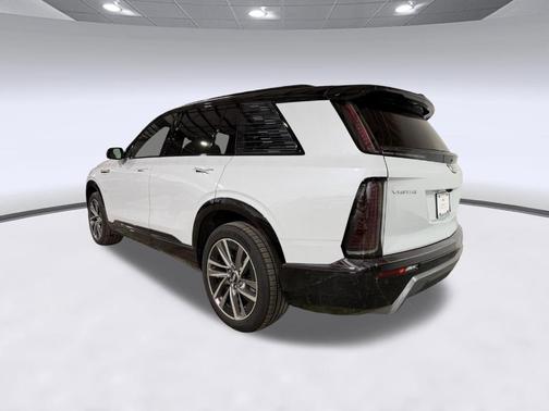 Vibrant White Tricoat 2026 Cadillac VISTIQ Sport