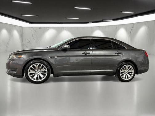 2015 Ford Taurus Limited
