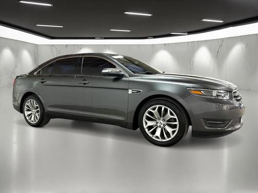 Ingot Silver Metallic 2015 Ford Taurus Limited