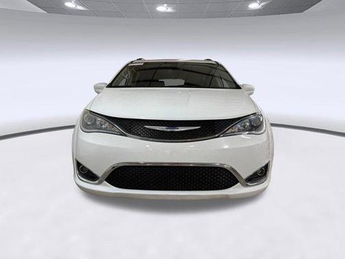 Bright White Clearcoat 2020 Chrysler Pacifica Touring L
