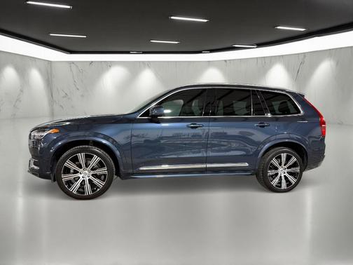 2023 Volvo XC90 B6 Ultimate 6-Seater