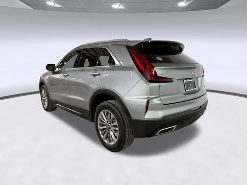 Argent Silver Metallic 2024 Cadillac XT4 Premium Luxury