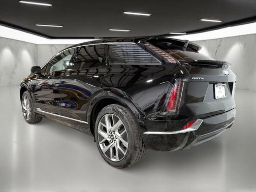 2026 Cadillac OPTIQ Premium Luxury