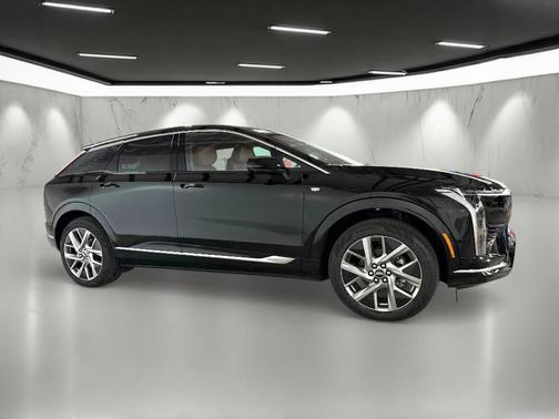 2026 Cadillac OPTIQ Premium Luxury