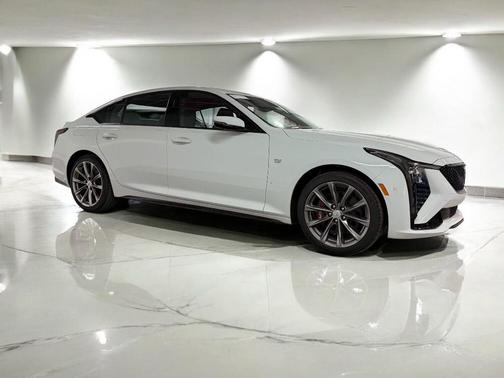 2025 Cadillac CT5 Sport