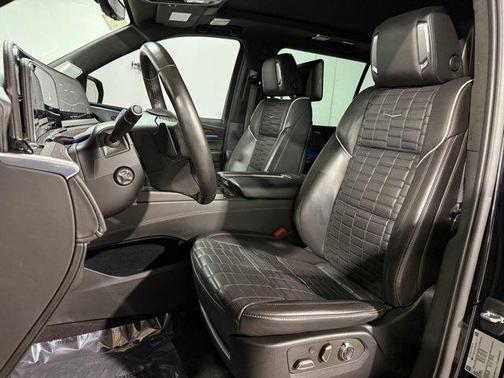 2022 Cadillac Escalade ESV Sport Platinum